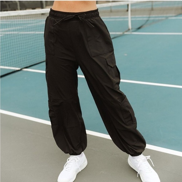 Albion Pants - Albion Women's Jetsetter Jogger Sz (S) Cargo Pants Black Light Travel Petite